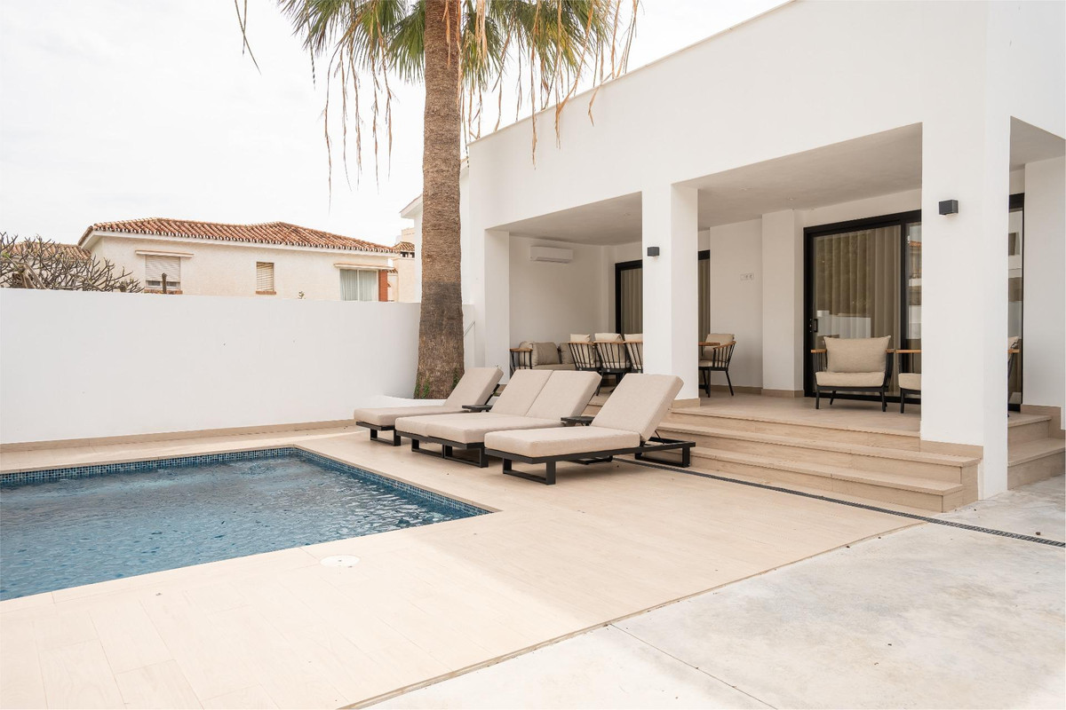 Huis te koop in Benalmadena Costa | 7 slaapkamers H5046889