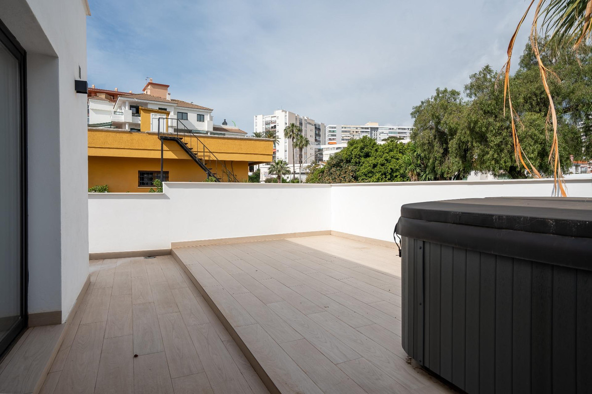 Huis te koop in Benalmadena Costa | 7 slaapkamers H5046889