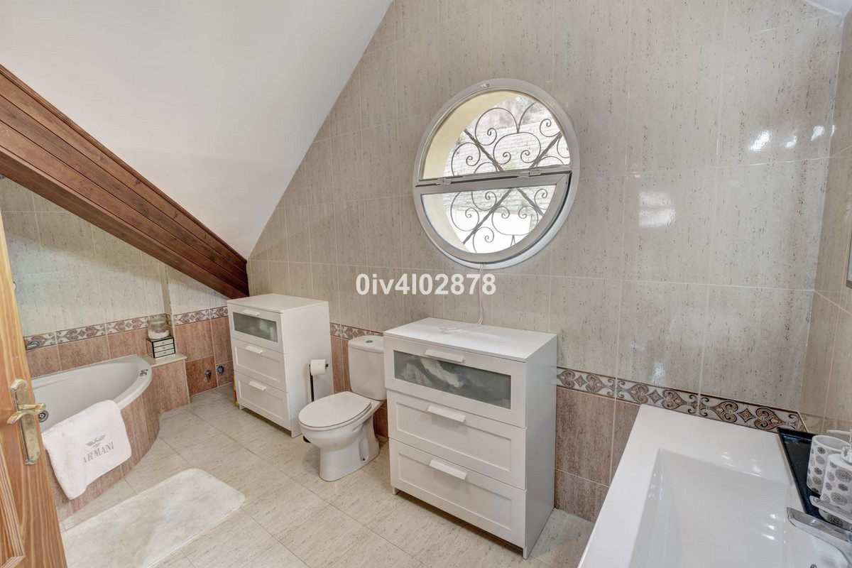 Huis te koop in Benalmadena Costa | 6 slaapkamers H5056513