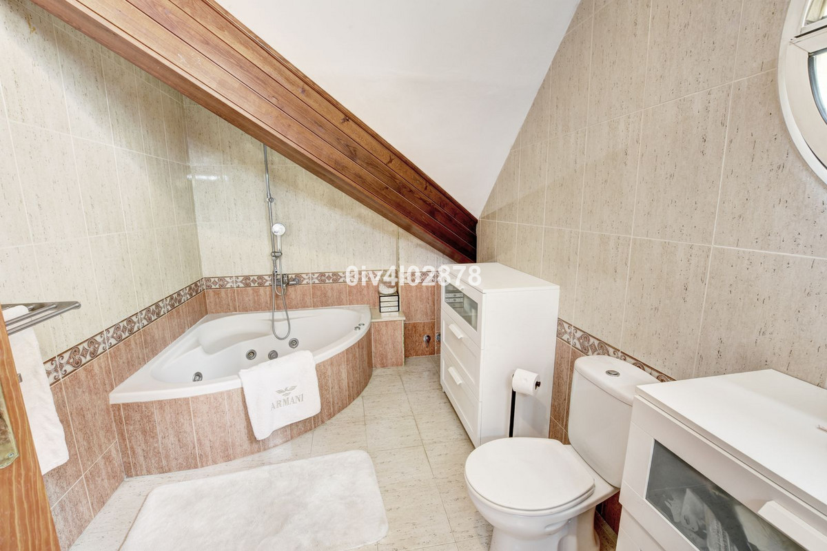 Huis te koop in Benalmadena Costa | 6 slaapkamers H5056513