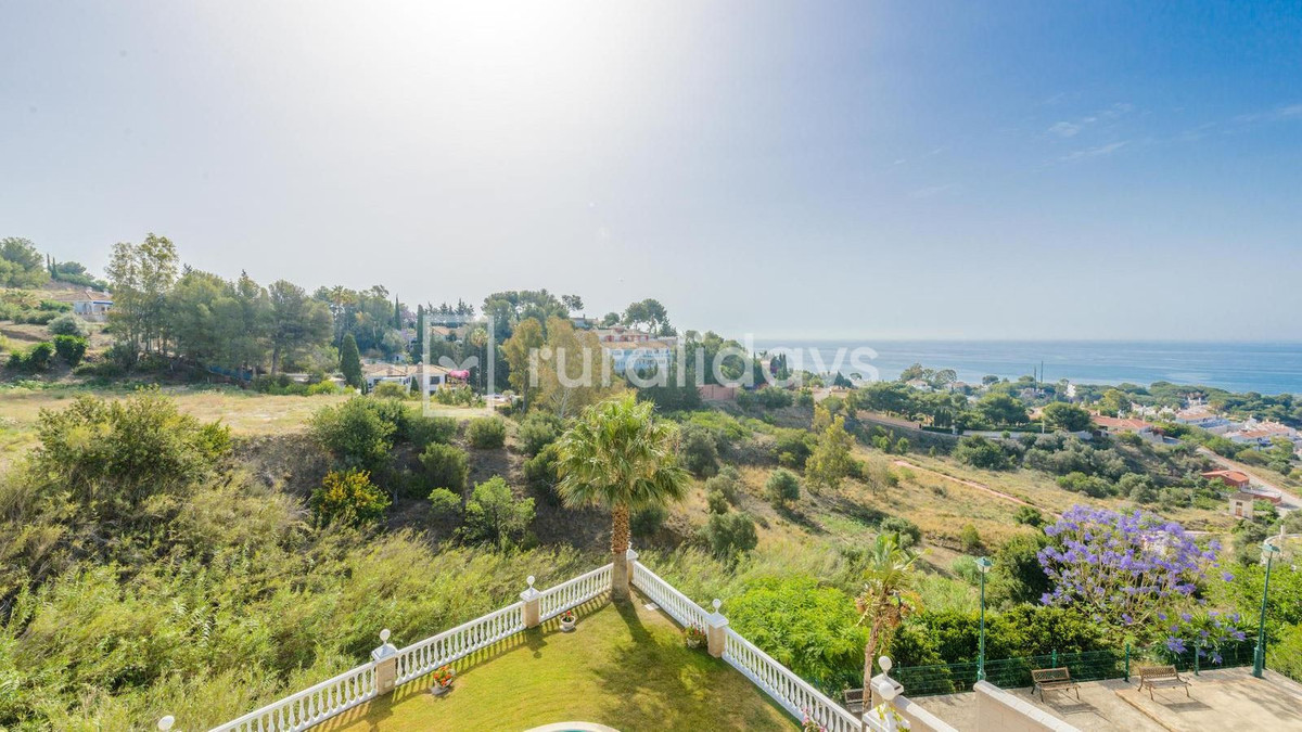 Huis te koop in Benalmadena Costa | 6 slaapkamers H5103808
