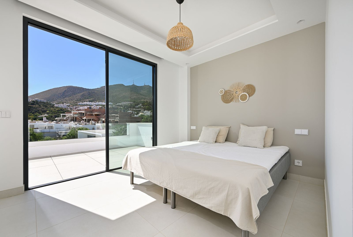 House for sale in Benalmadena Costa | 4 bedrooms H5122768