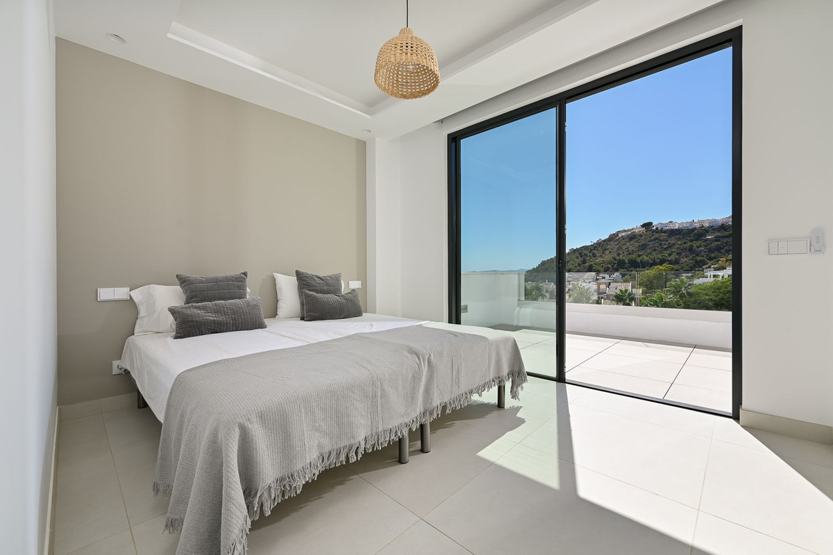 House for sale in Benalmadena Costa | 4 bedrooms H5122768