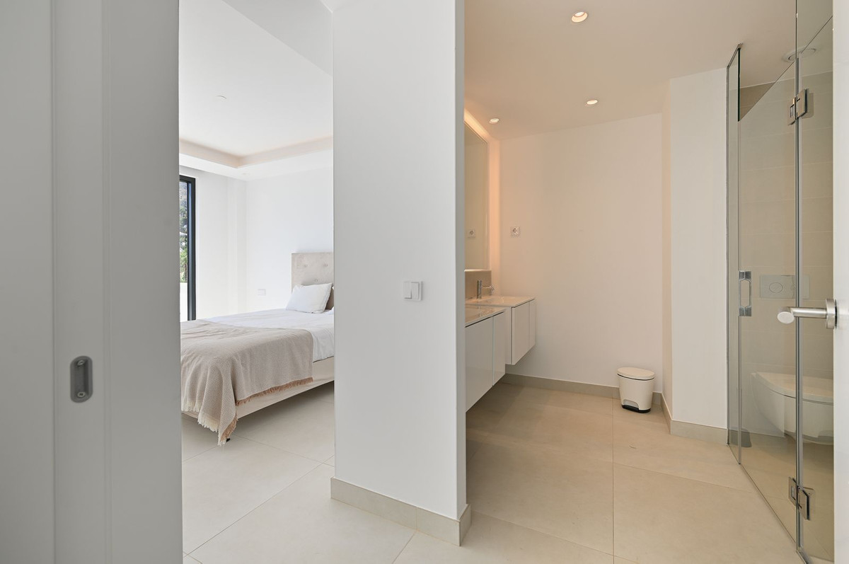 House for sale in Benalmadena Costa | 4 bedrooms H5122768