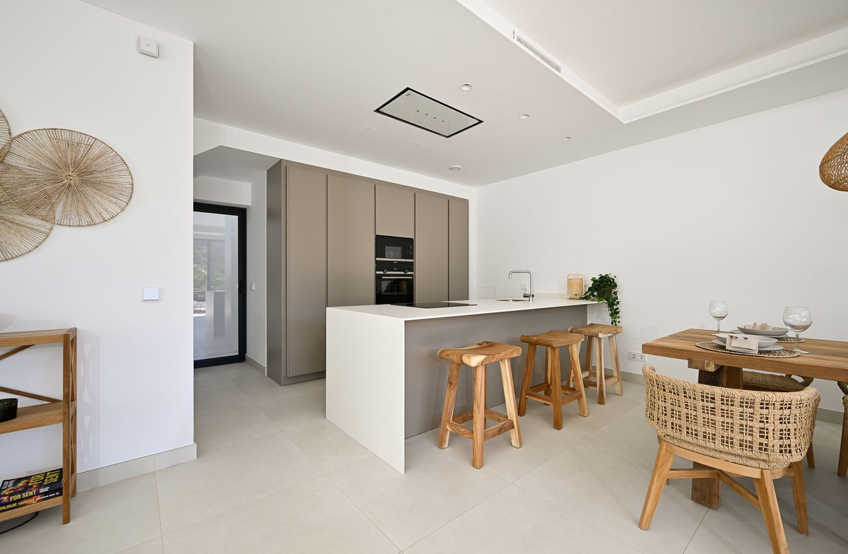 House for sale in Benalmadena Costa | 4 bedrooms H5122768