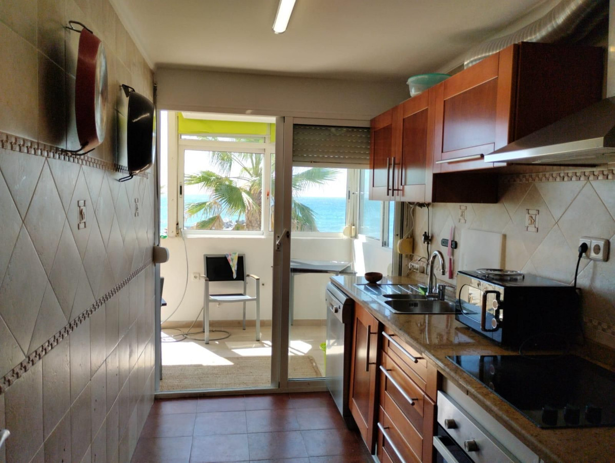 Appartement te koop in Benalmadena Costa | 2 slaapkamers H5131423