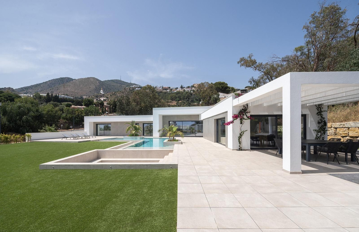 Huis te koop in Benalmadena Costa | 5 slaapkamers H5255935