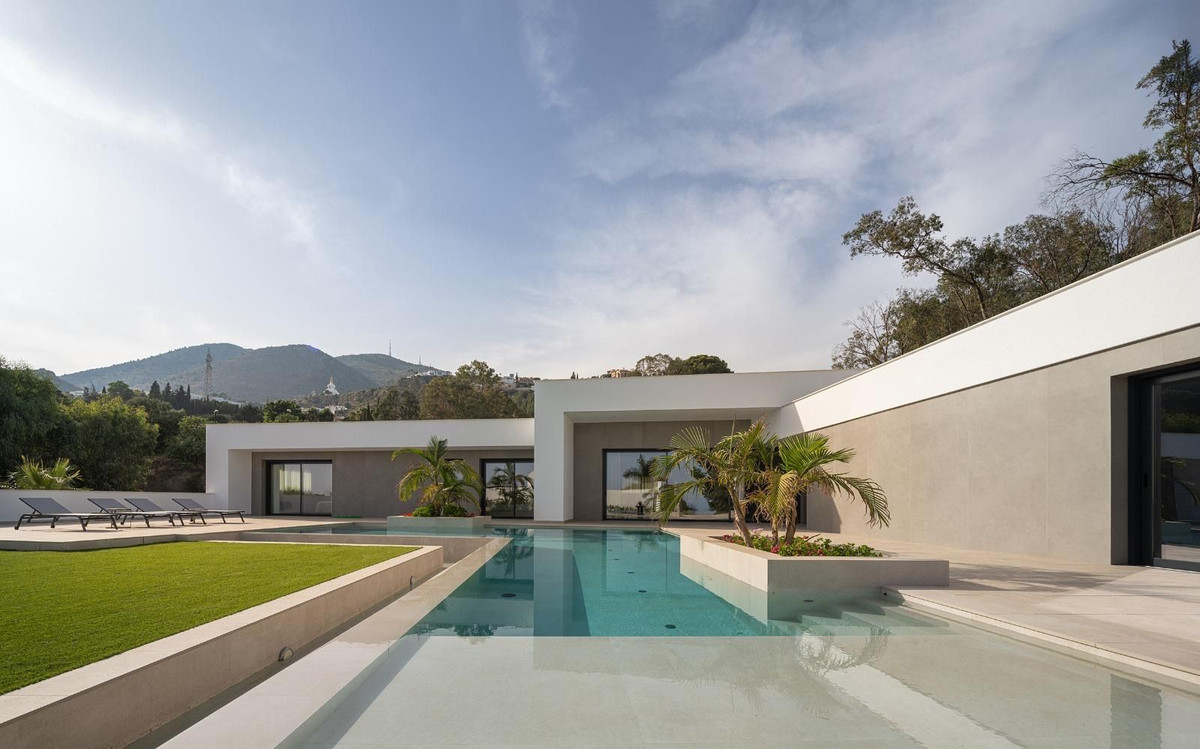 Huis te koop in Benalmadena Costa | 5 slaapkamers H5255935