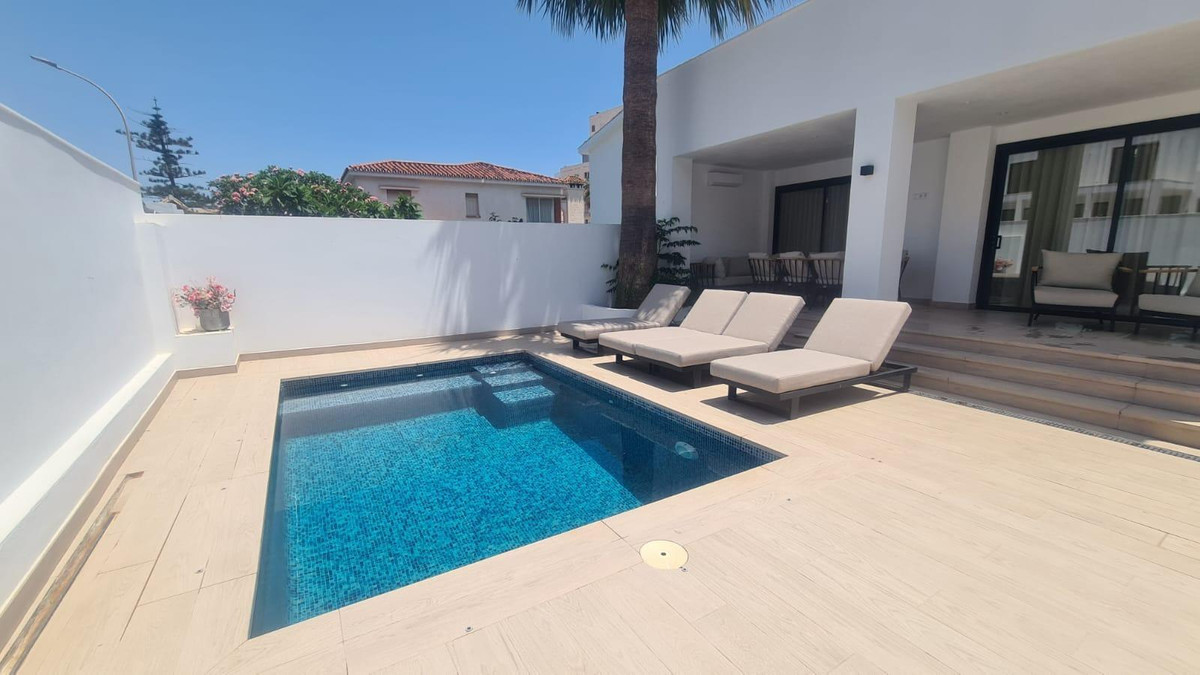 Huis te koop in Benalmadena Costa | 7 slaapkamers H5286799