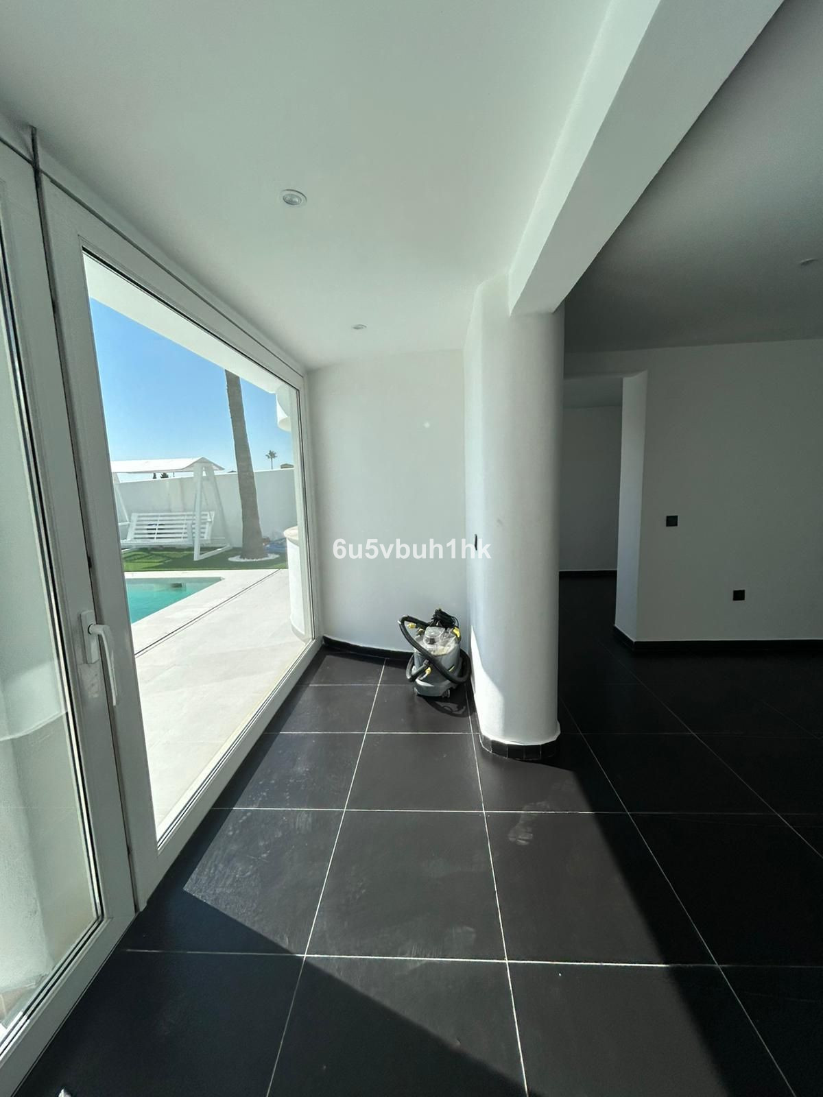 Huis te koop in Benalmadena Costa | 4 slaapkamers H5288443