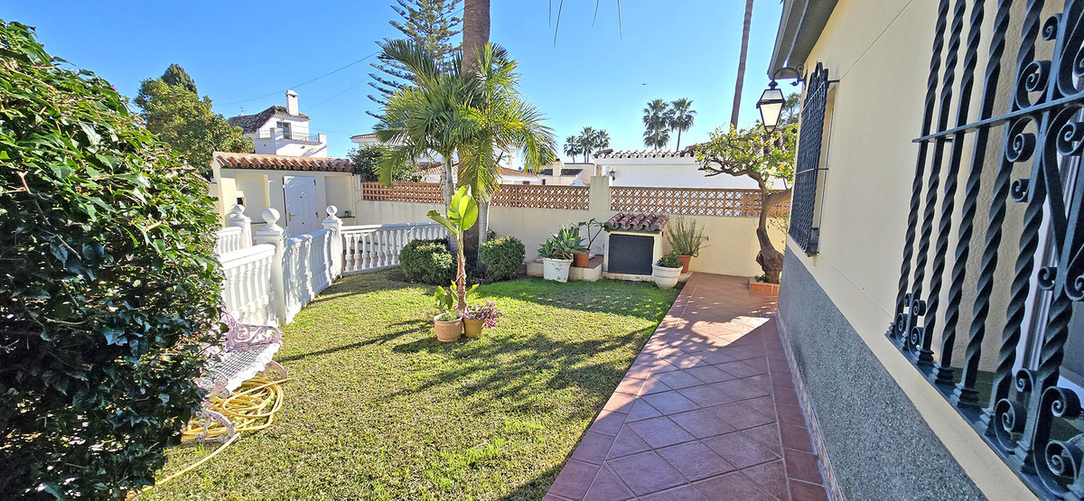 Huis te koop in Benalmadena Costa | 6 slaapkamers H5289838