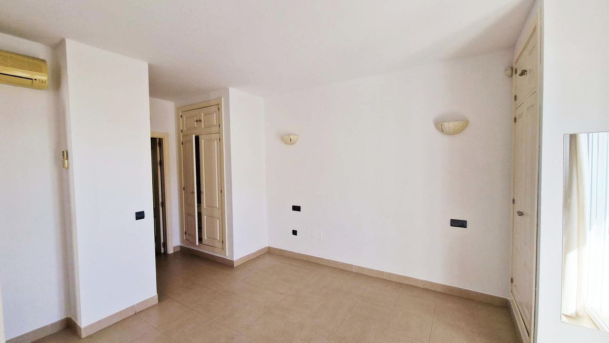 Appartement te koop in Benalmadena Costa | 2 slaapkamers H5295754