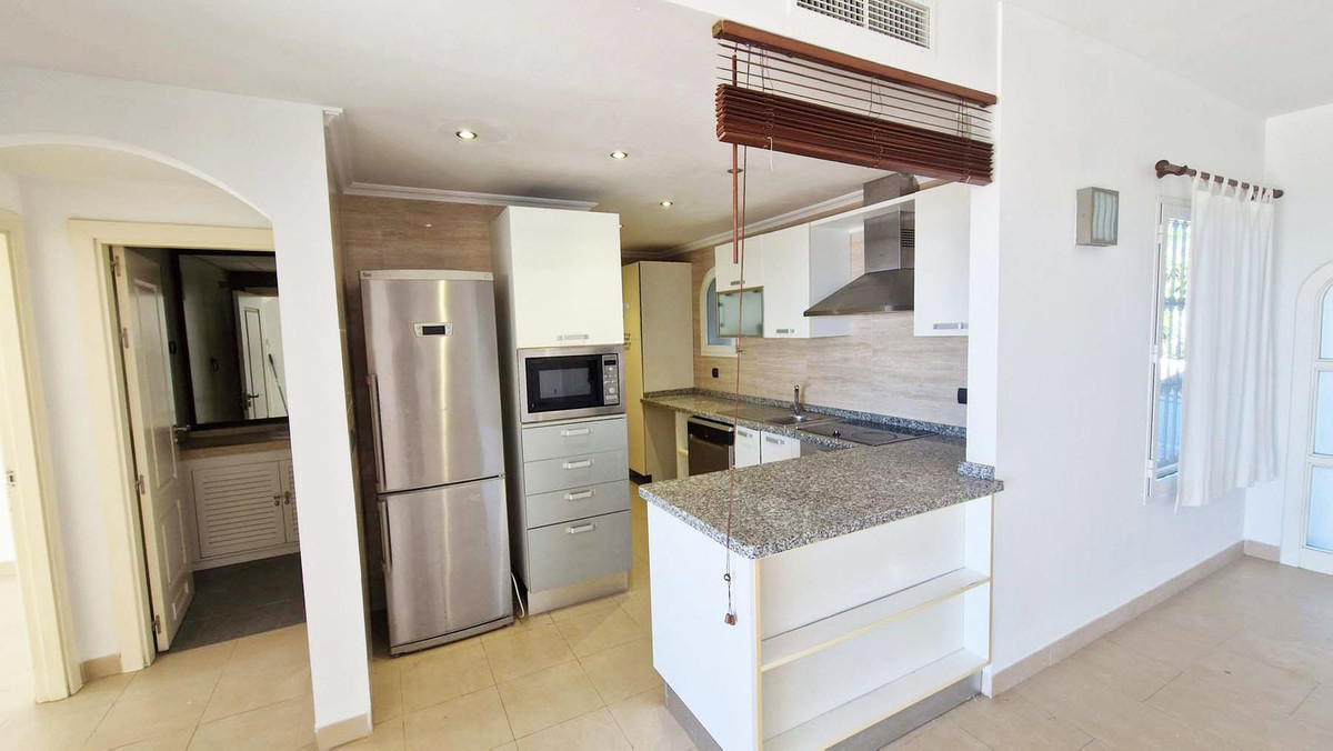 Appartement te koop in Benalmadena Costa | 2 slaapkamers H5295754