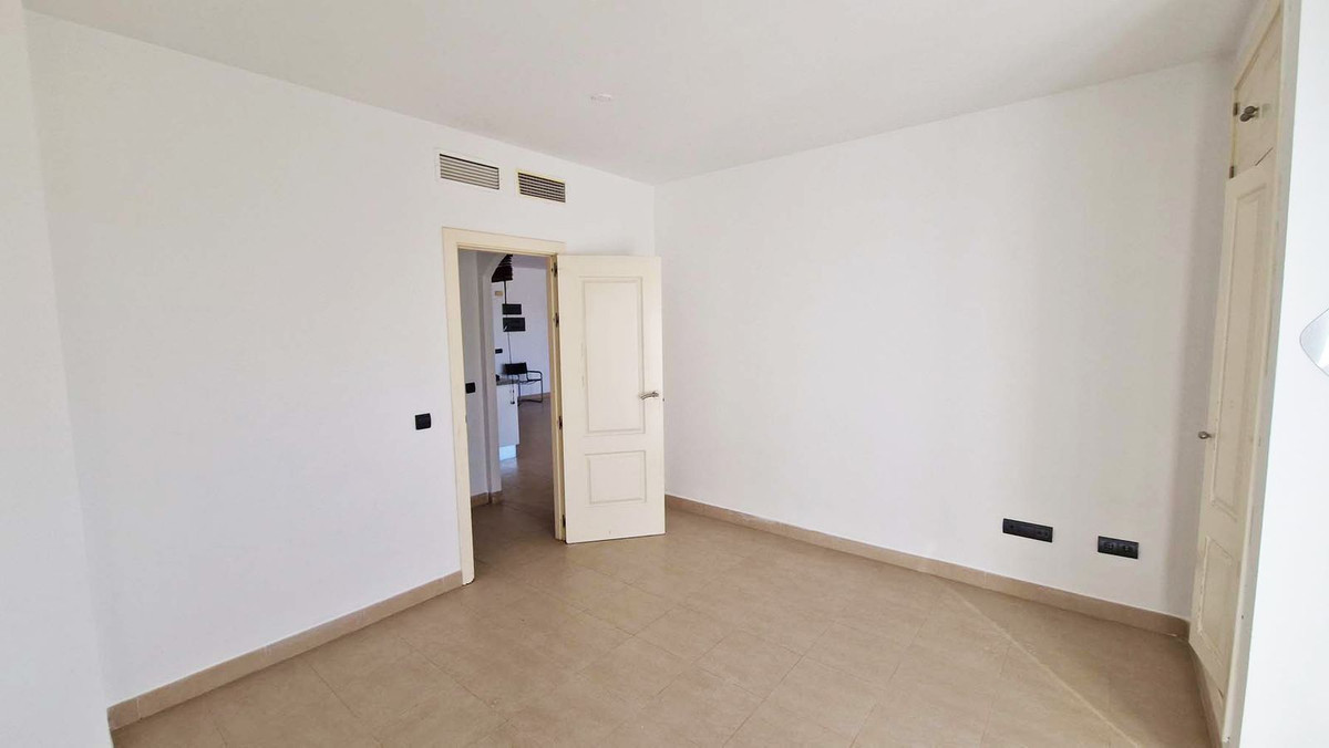 Appartement te koop in Benalmadena Costa | 2 slaapkamers H5295754