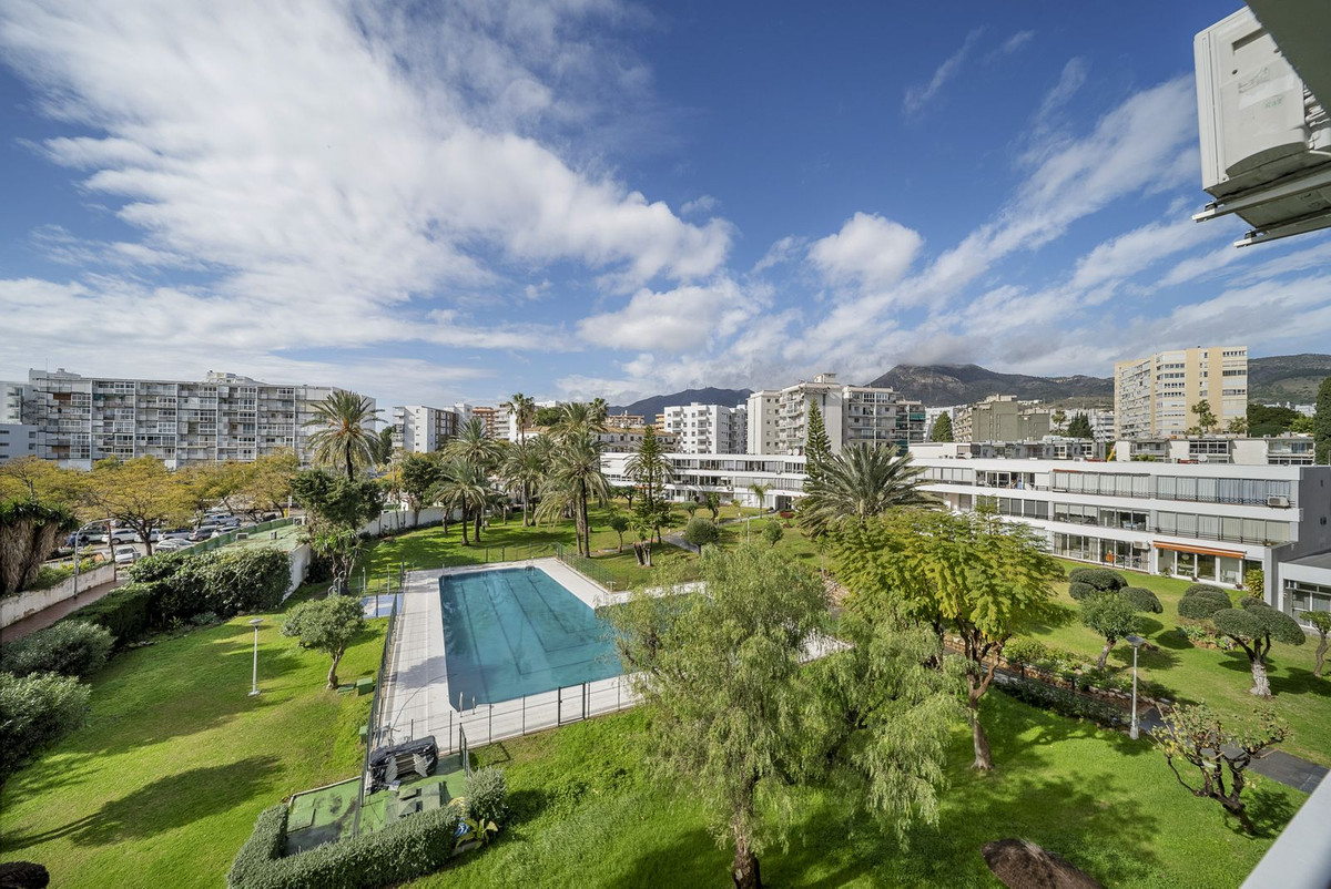 Appartement te koop in Benalmadena Costa | 2 slaapkamers H5299840