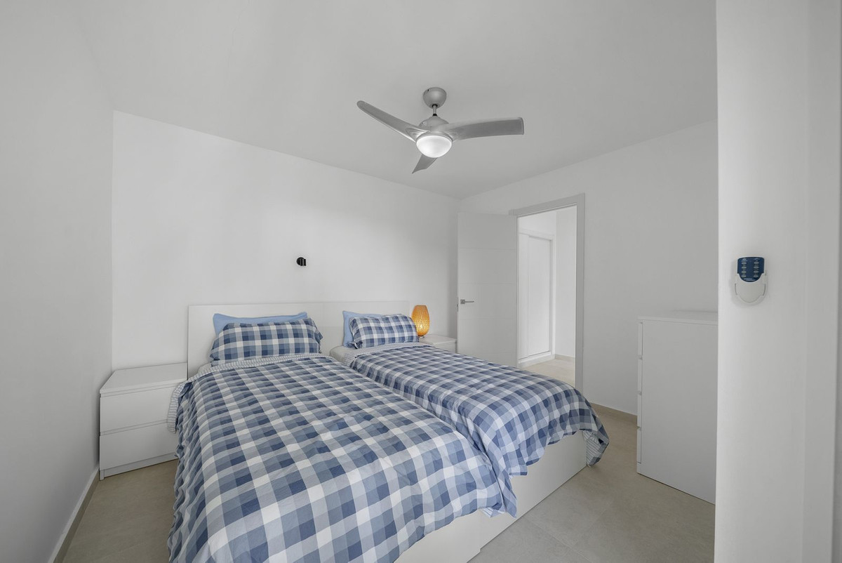 Appartement te koop in Benalmadena Costa | 2 slaapkamers H5299840