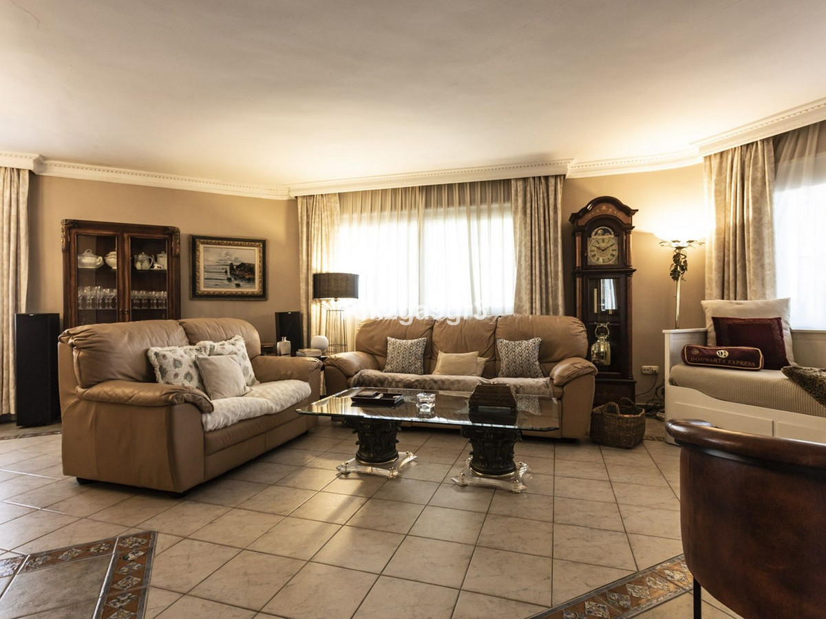 Huis te koop in Benalmadena Costa | 6 slaapkamers H5317591