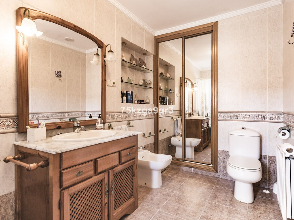 Huis te koop in Benalmadena Costa | 6 slaapkamers H5317591