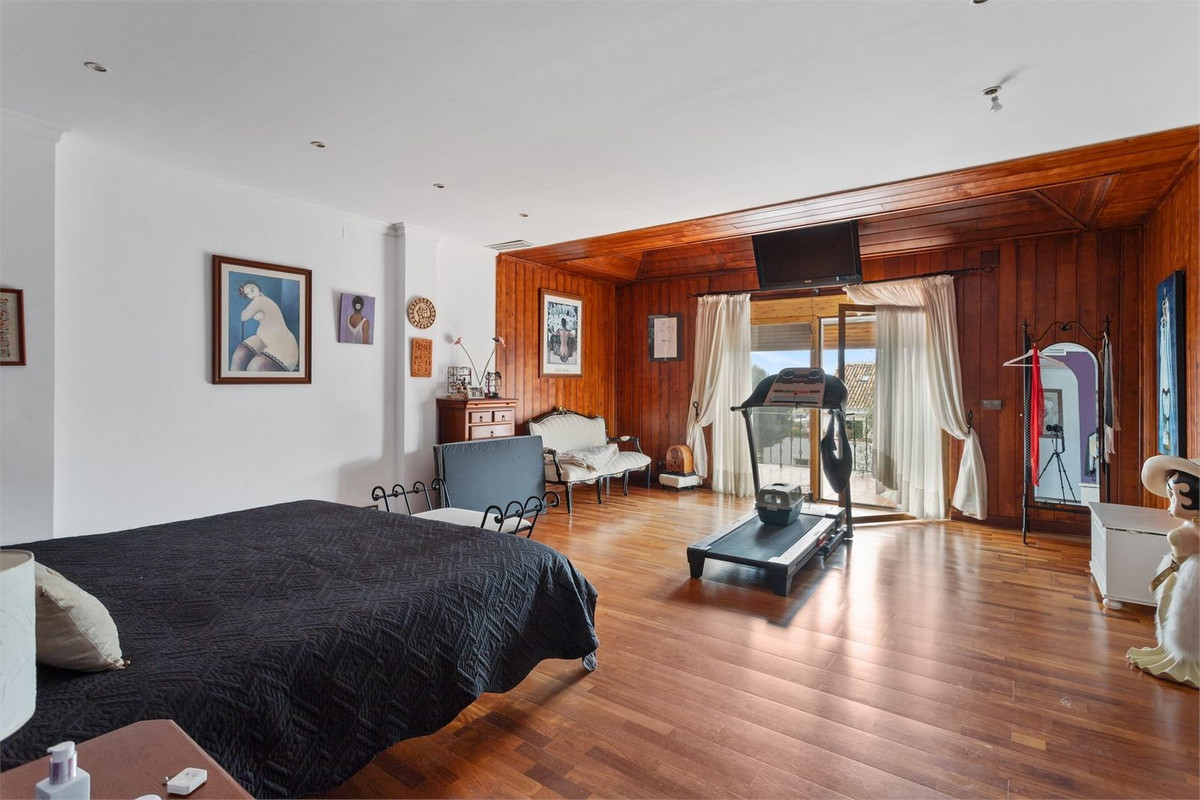 Huis te koop in Benalmadena Costa | 6 slaapkamers H5321098