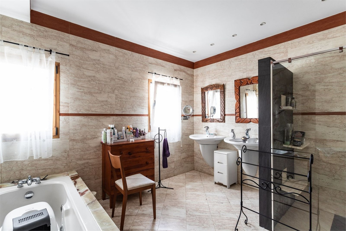 Huis te koop in Benalmadena Costa | 6 slaapkamers H5321098