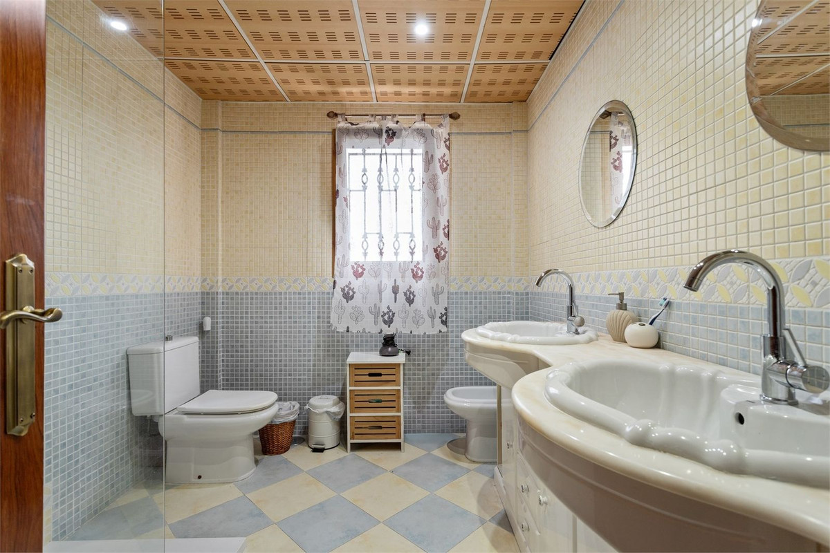 Huis te koop in Benalmadena Costa | 6 slaapkamers H5321098