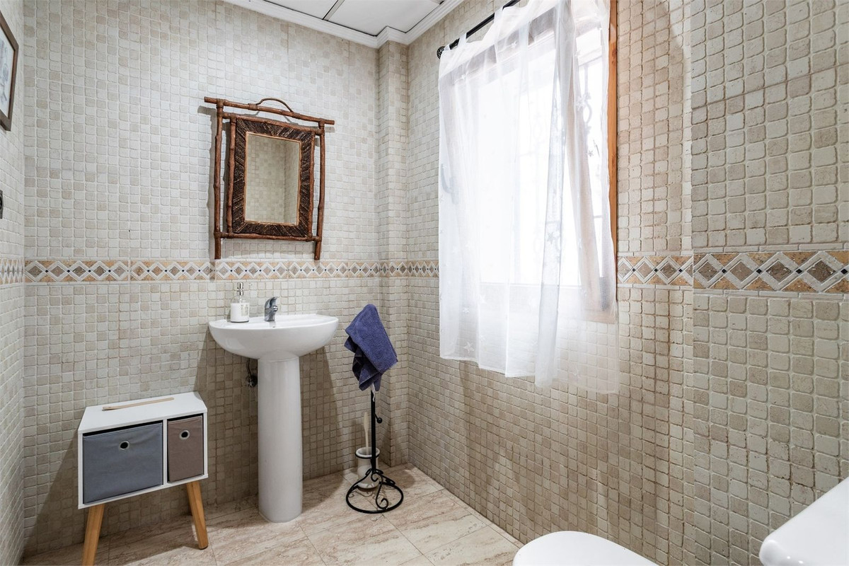 Huis te koop in Benalmadena Costa | 6 slaapkamers H5321098