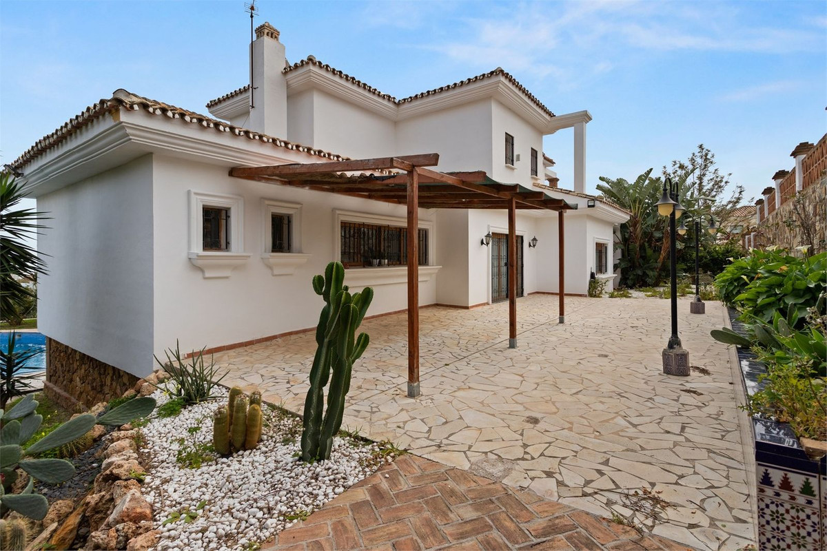 Huis te koop in Benalmadena Costa | 6 slaapkamers H5321098