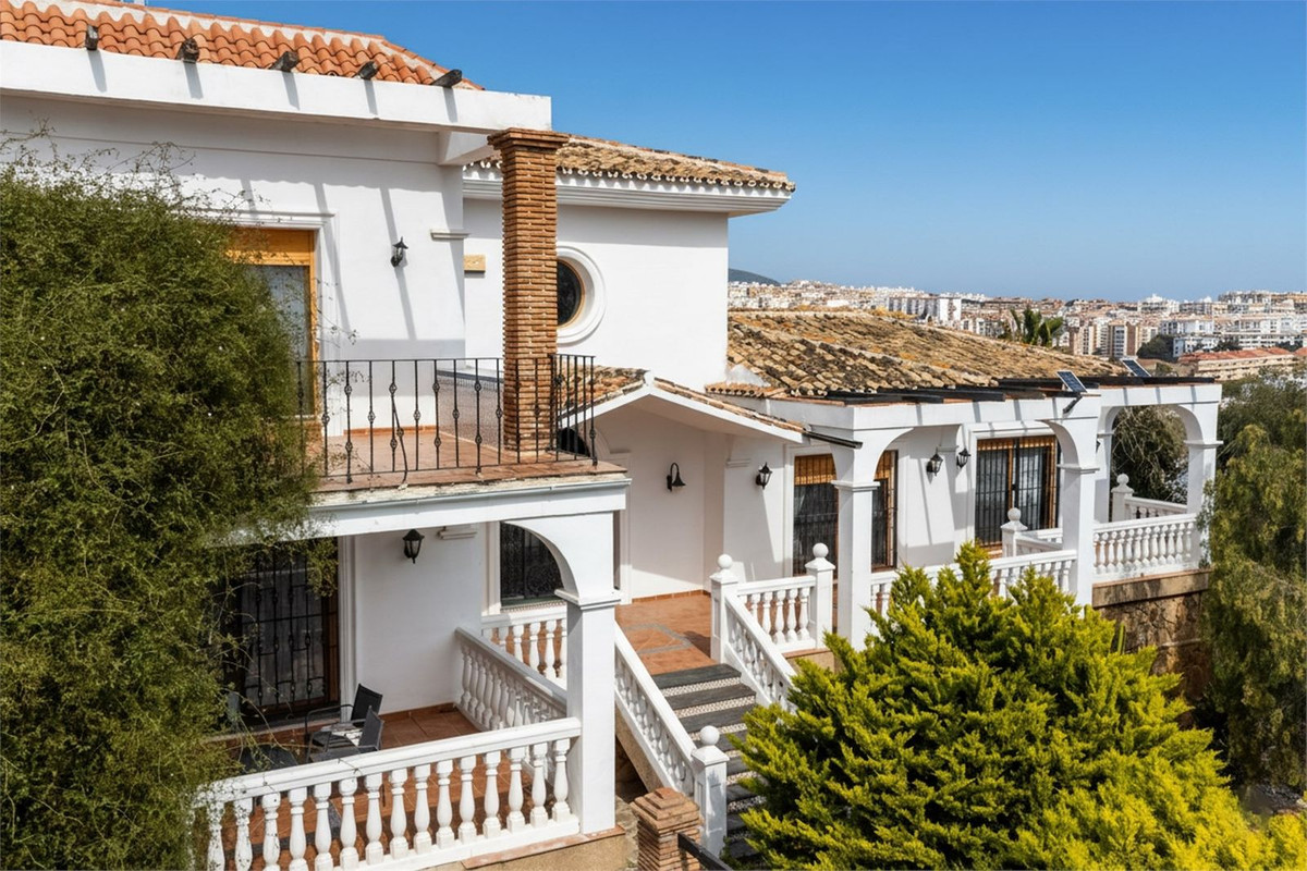 Huis te koop in Benalmadena Costa | 6 slaapkamers H5321098
