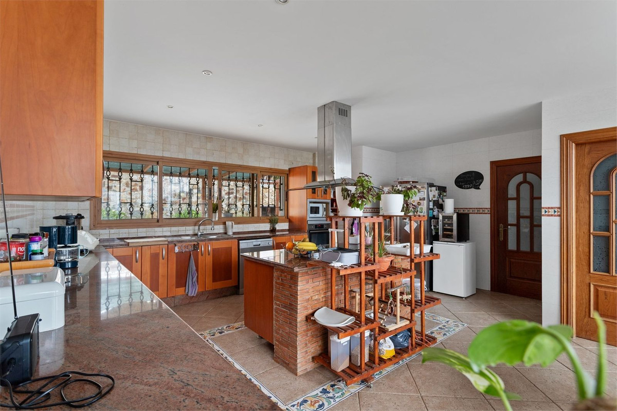 Huis te koop in Benalmadena Costa | 6 slaapkamers H5321098