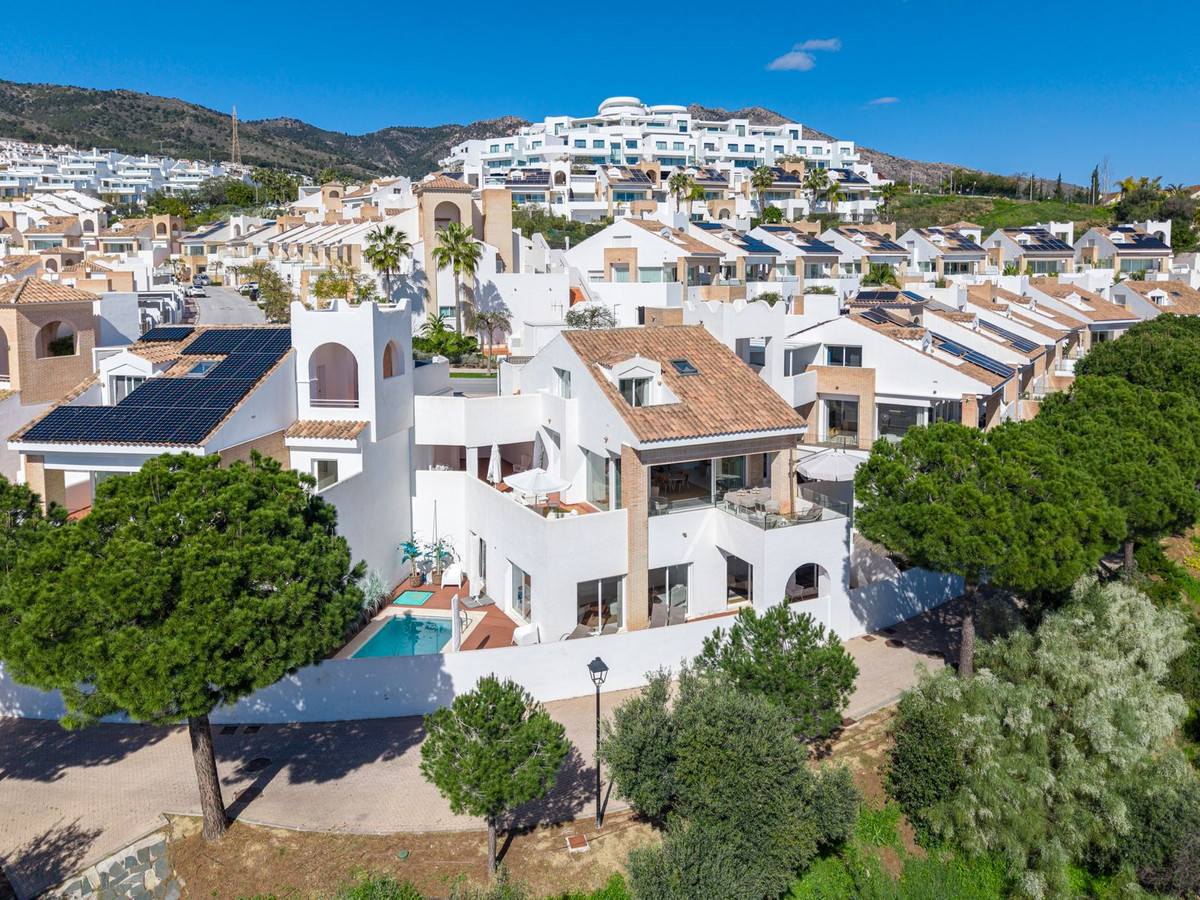 Huis te koop in Benalmadena Costa | 4 slaapkamers H5356261