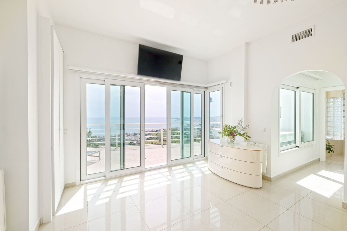 Huis te koop in Benalmadena Costa | 4 slaapkamers H5356498