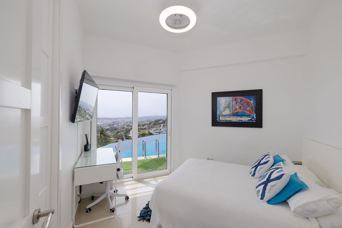 Huis te koop in Benalmadena Costa | 4 slaapkamers H5356498