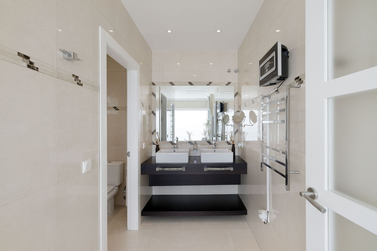 Huis te koop in Benalmadena Costa | 4 slaapkamers H5356498