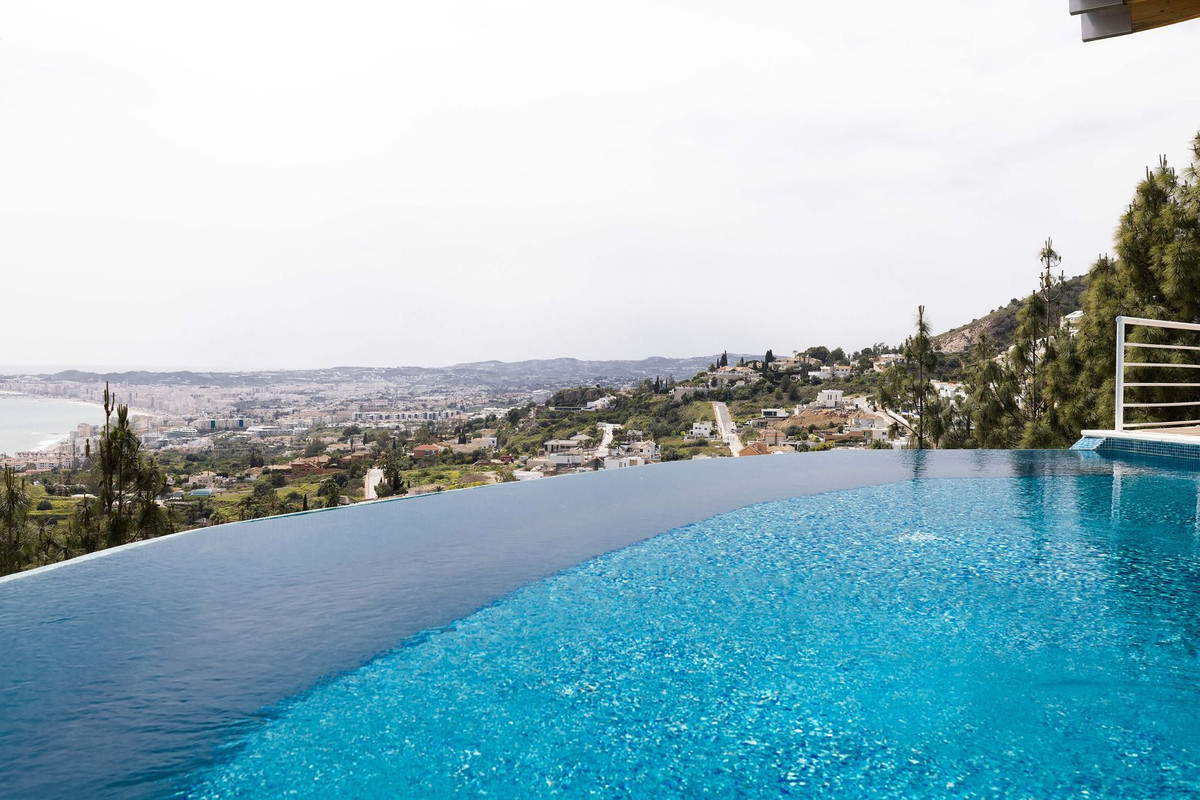 Huis te koop in Benalmadena Costa | 4 slaapkamers H5356498