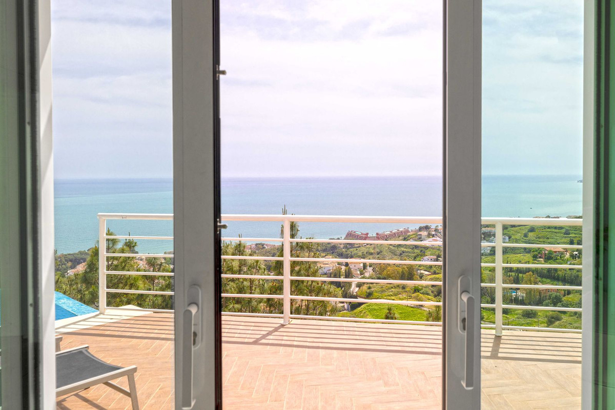 Huis te koop in Benalmadena Costa | 4 slaapkamers H5356498