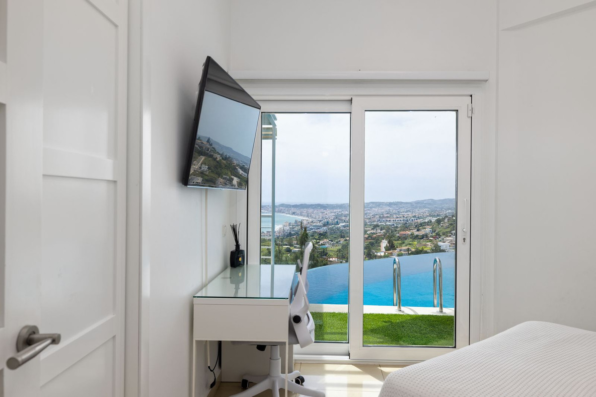 Huis te koop in Benalmadena Costa | 4 slaapkamers H5356498