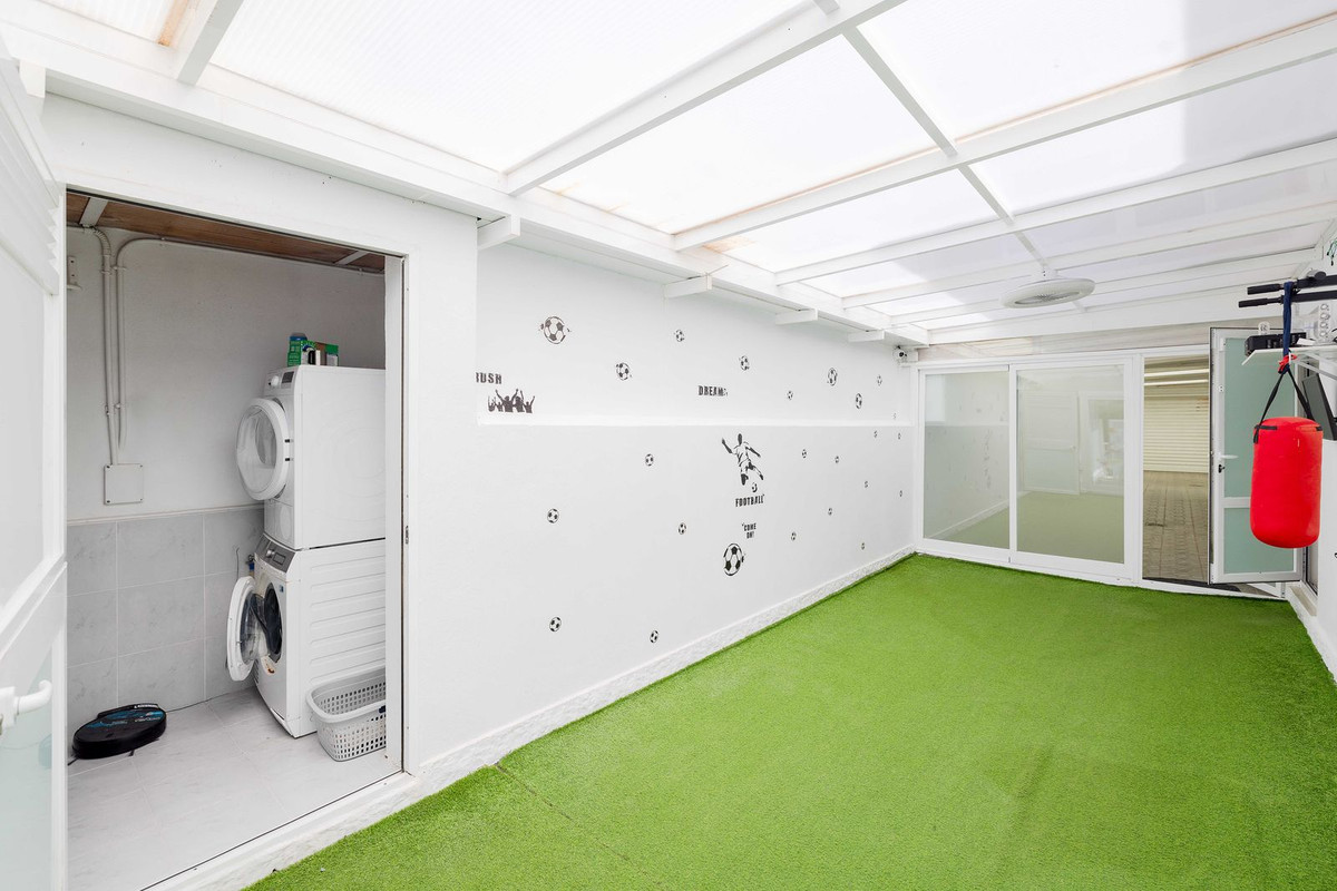 Huis te koop in Benalmadena Costa | 4 slaapkamers H5356498