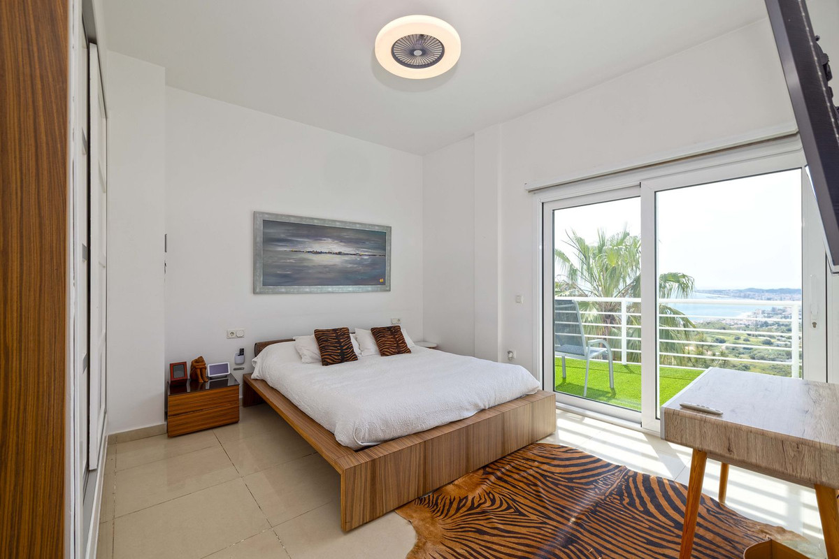 Huis te koop in Benalmadena Costa | 4 slaapkamers H5356498