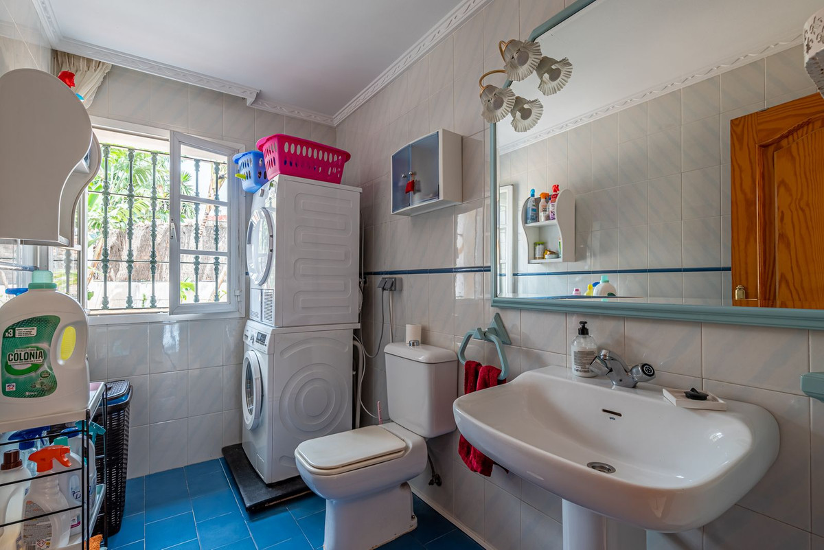 Huis te koop in Benalmadena Costa | 6 slaapkamers H5362531