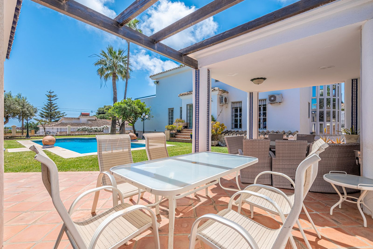 Huis te koop in Benalmadena Costa | 6 slaapkamers H5362531