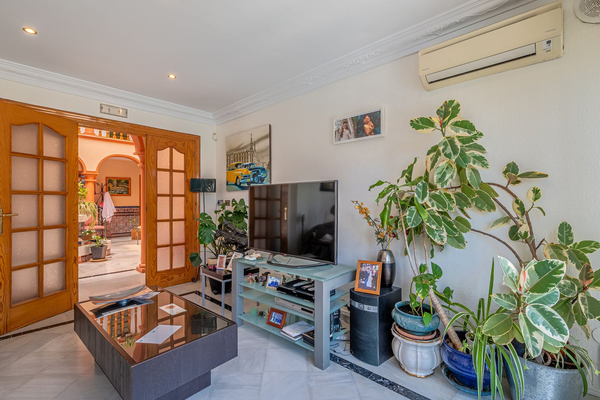 Huis te koop in Benalmadena Costa | 6 slaapkamers H5362531