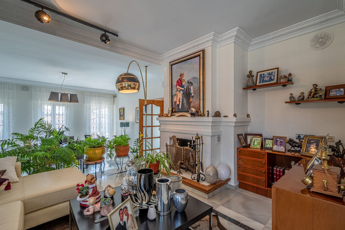 Huis te koop in Benalmadena Costa | 6 slaapkamers H5362531