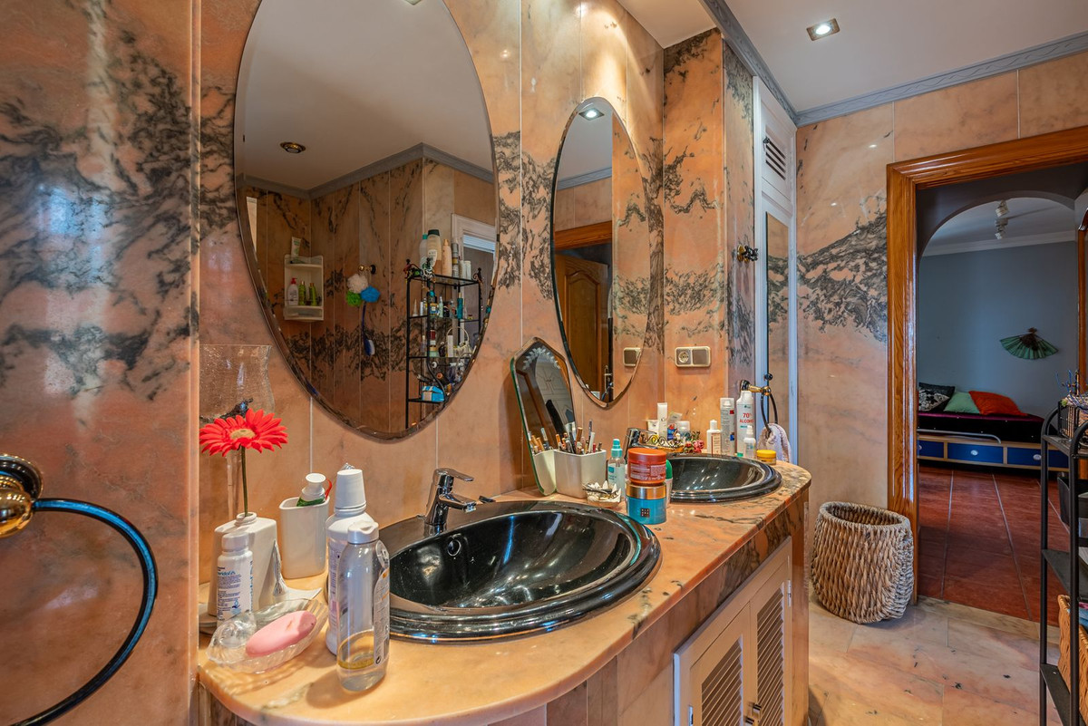 Huis te koop in Benalmadena Costa | 6 slaapkamers H5362531