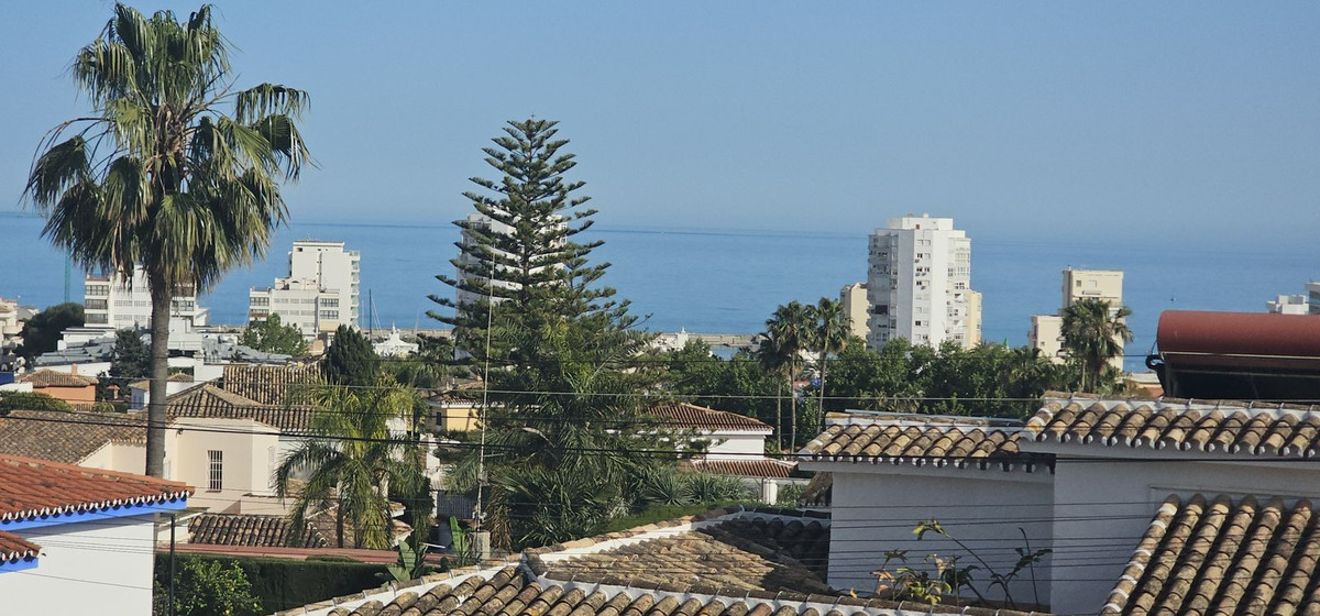 Huis te koop in Benalmadena Costa | 6 slaapkamers H5362531