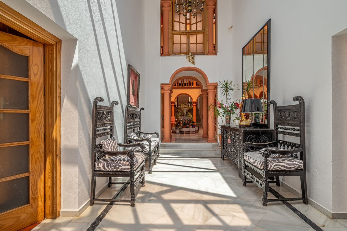 Huis te koop in Benalmadena Costa | 6 slaapkamers H5362531