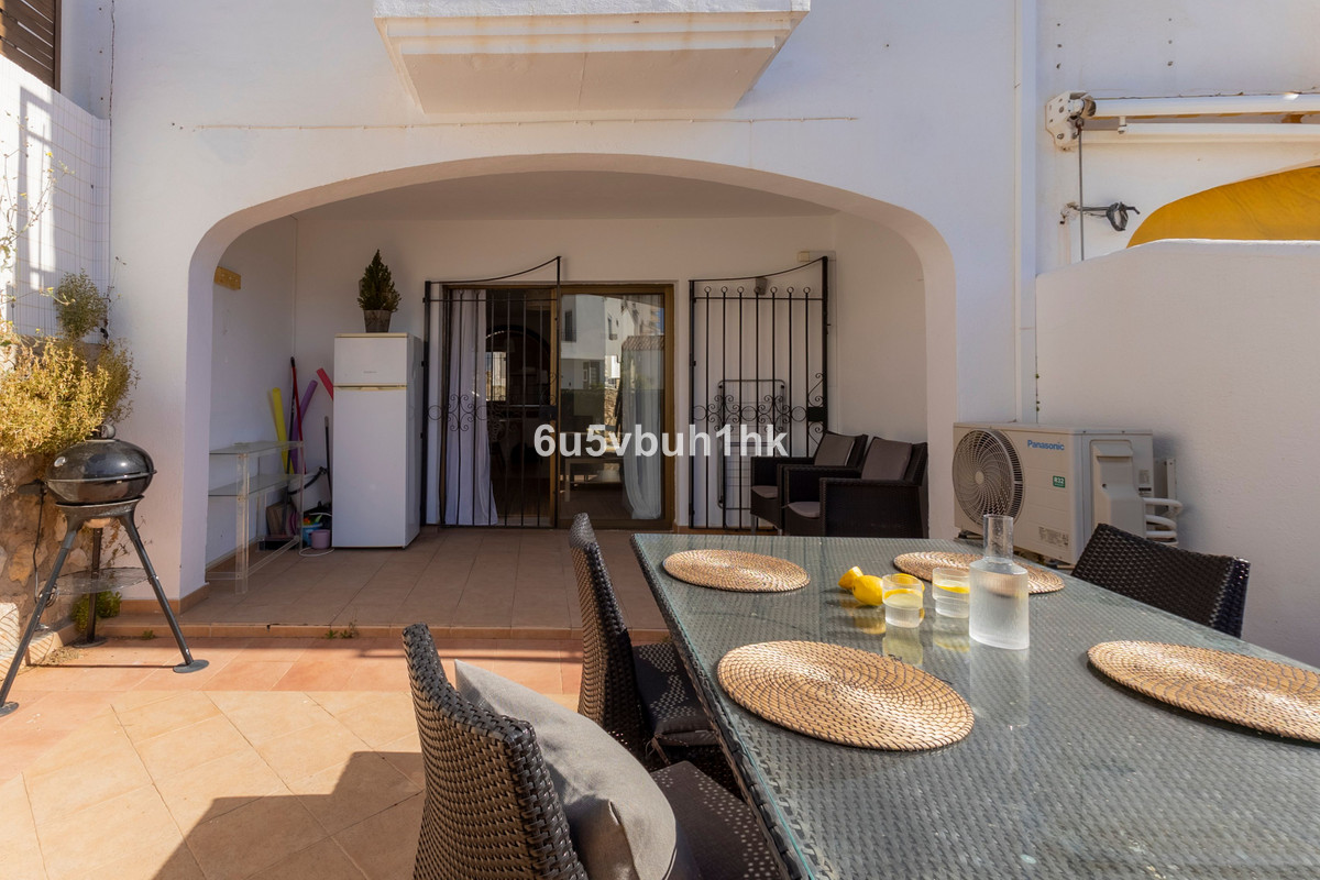 Appartement te koop in Benalmadena Costa | 2 slaapkamers H5387701
