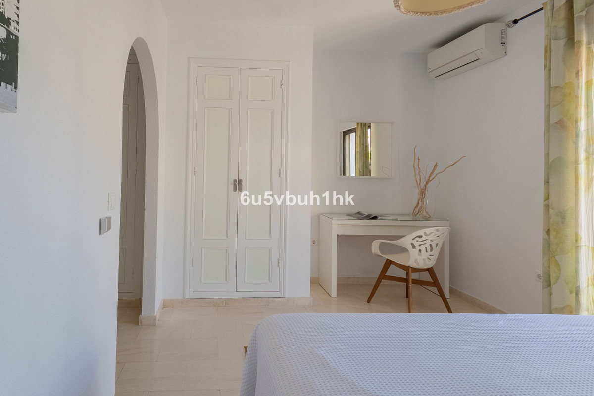 Appartement te koop in Benalmadena Costa | 2 slaapkamers H5387701