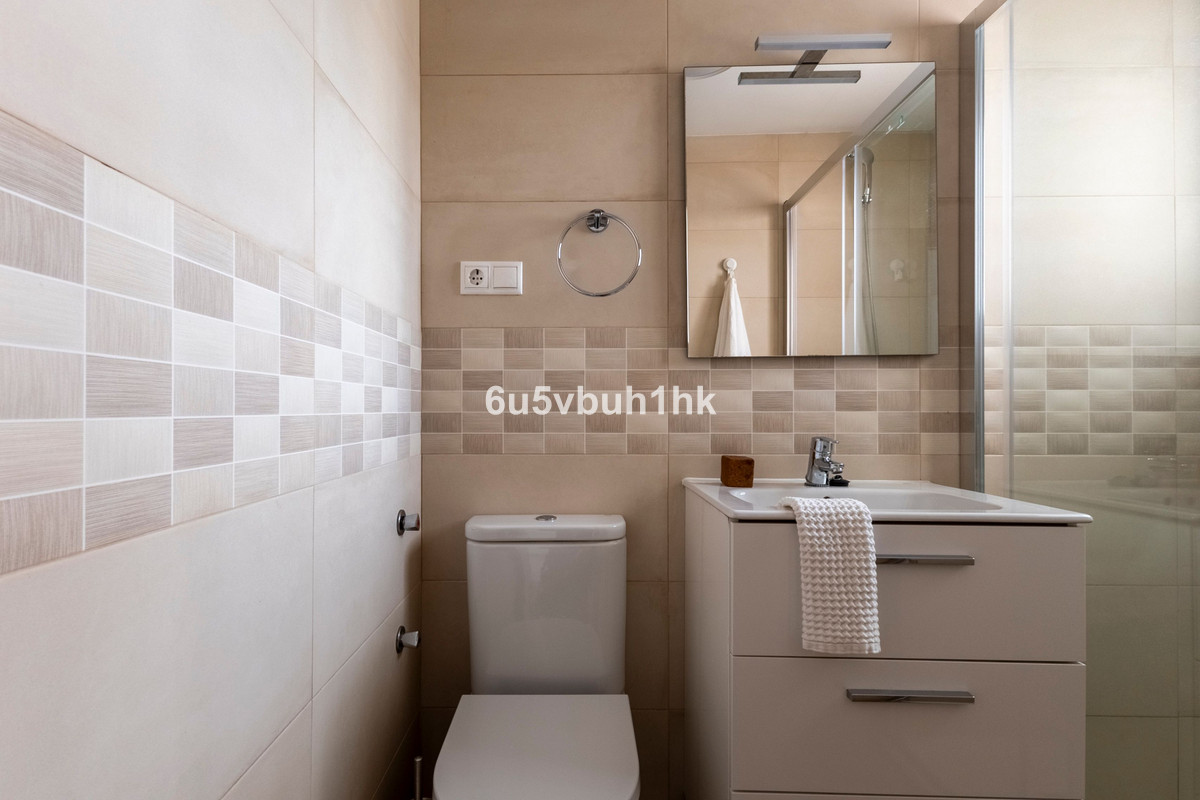 Appartement te koop in Benalmadena Costa | 2 slaapkamers H5387701
