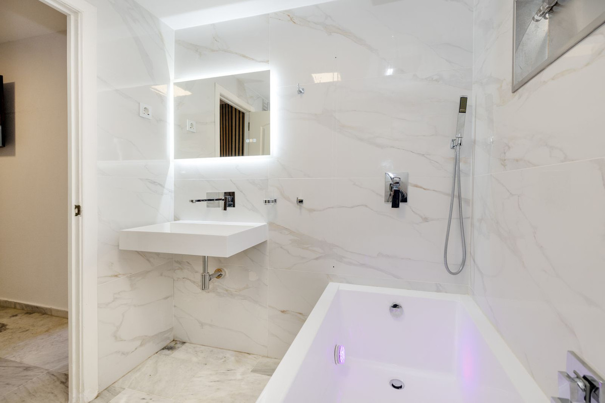 Huis te koop in Benalmadena Costa | 2 slaapkamers H5389201