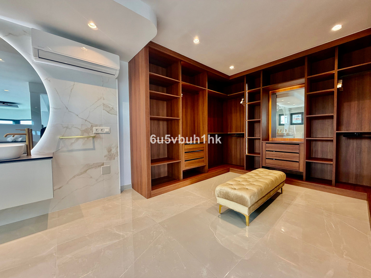 Huis te koop in Benalmadena Costa | 4 slaapkamers H5412136